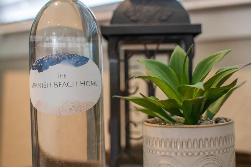The Spanish Beach Home Only 10Mins From The Beach! Largo Luaran gambar